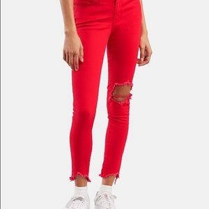 Levi’s 711 Skinny Jeans